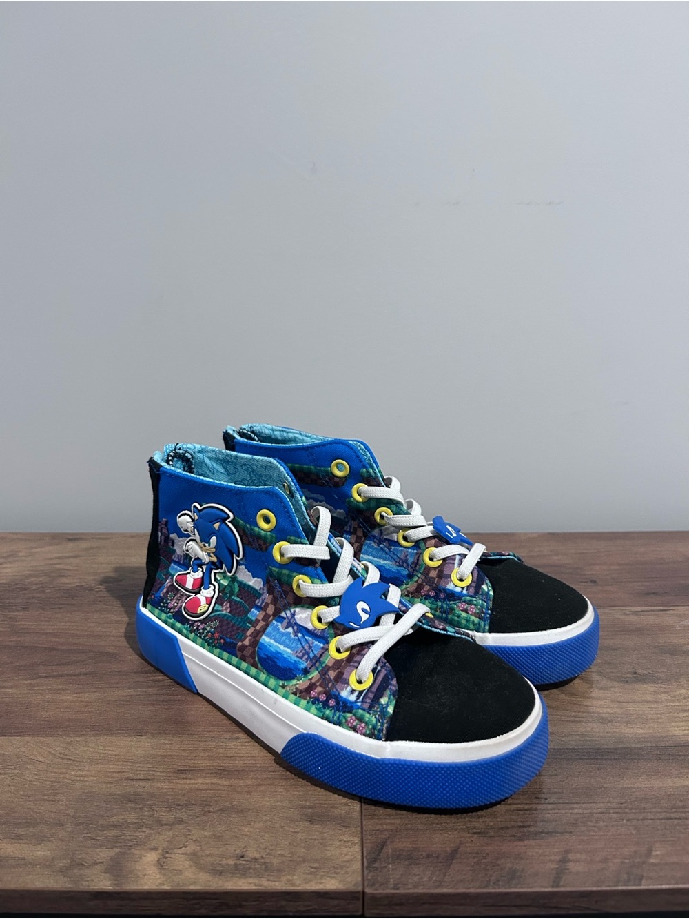 Blue Sonic-Themed Kids High-Top Sneakers